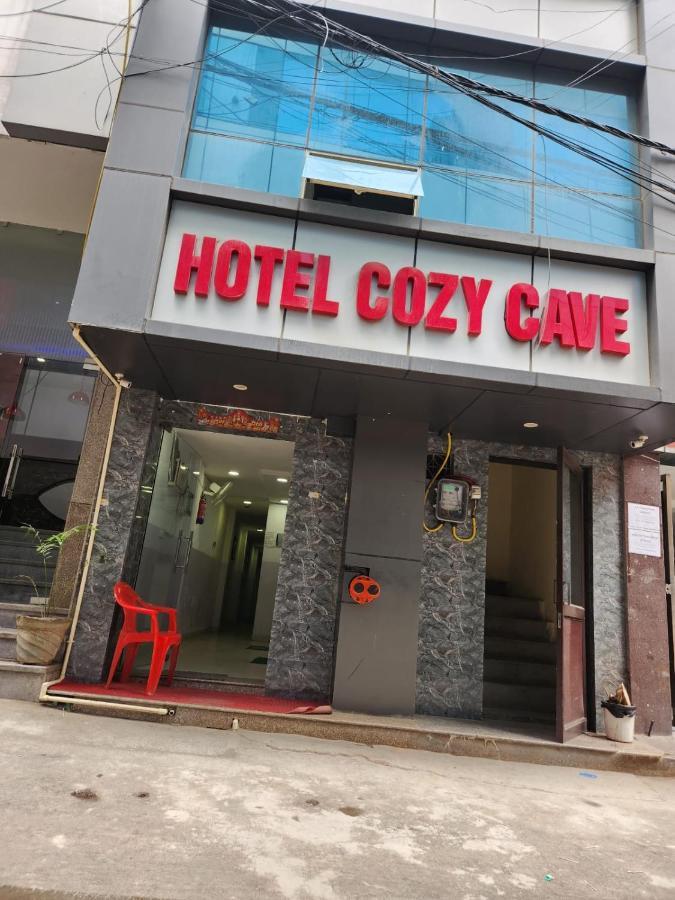 Hotel Cozy Cave Нью-Делі Екстер'єр фото